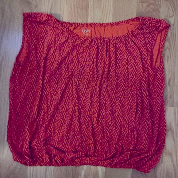 LOFT Tops - Loft cute summer top in red and maroon!